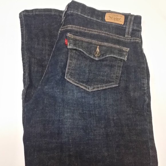 LEVI'S Women's 512 Perfectly Slimming Bootcut Jean - Picture 2 of 4